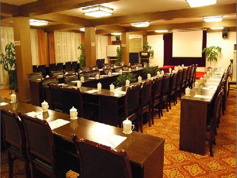 He XI Resort Hotel Лицзян Экстерьер фото
